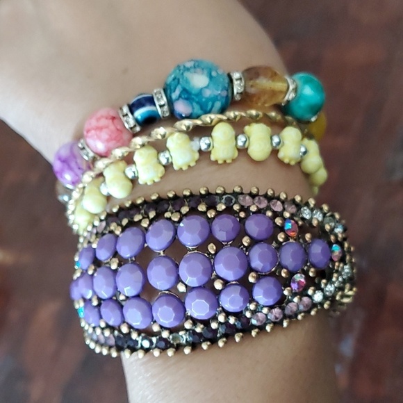 GIRL POWER PURPLE BRACELET - Picture 2 of 8